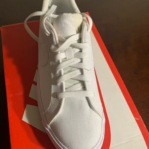 WMNS NIKE COURT ROYALE AC CNV new